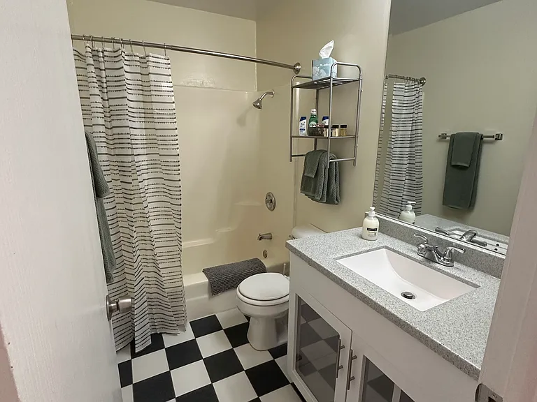 1352 E Ports O Call Dr #2S — Photo 4