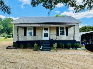 634 Anderson St, Calhoun Falls, SC 29628