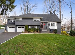 155 Cedar Ln, Maplewood, NJ 07040