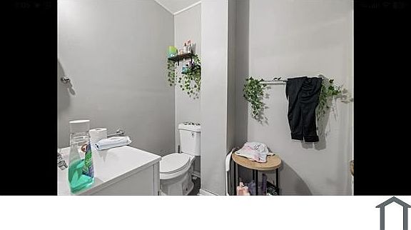 4th image of 147 Westminster St #151