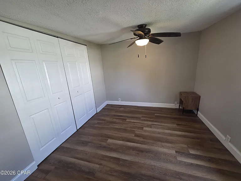 1525 Oak Ave #B — Photo 5