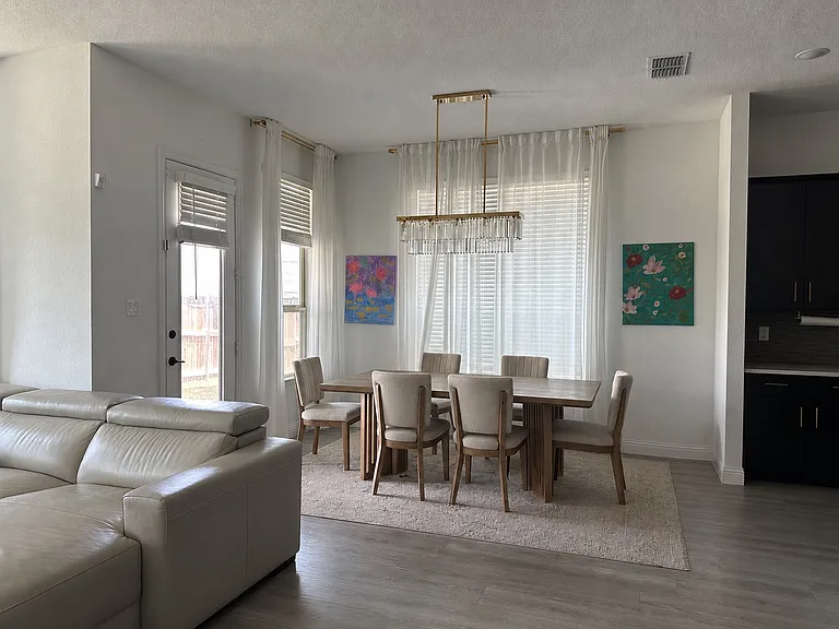 1516 White Water Way — Photo 25