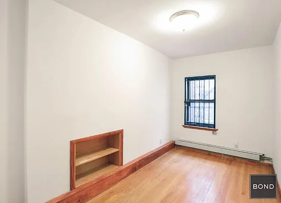 Rented by Bond New York | media 16