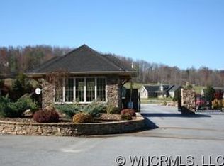 88 Black Smith Run Dr, Hendersonville, NC 28792