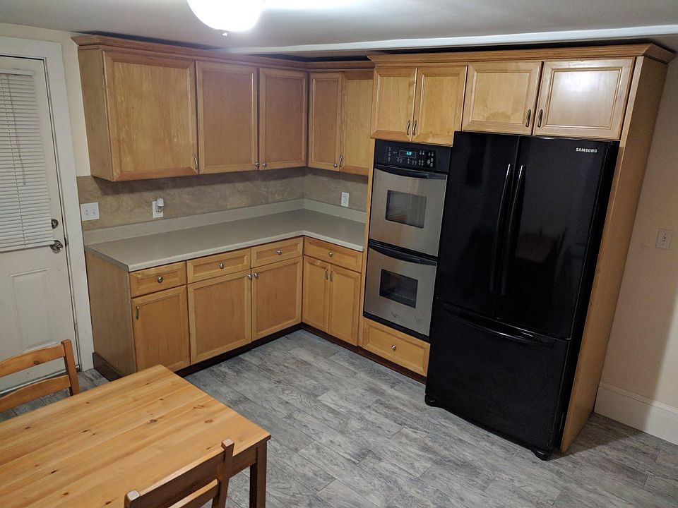 1st image of 301 Franklin St APT 1