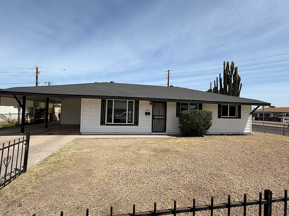 3102 W Marshall Ave