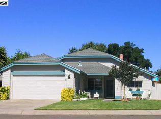 515 N Racquet Dr, Tracy, CA 95376