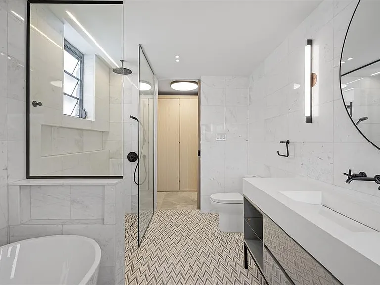 1233 Luchetti #1470 — Photo 21