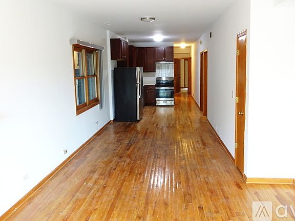 2nd image of 2849 N Clybourn Ave #2R