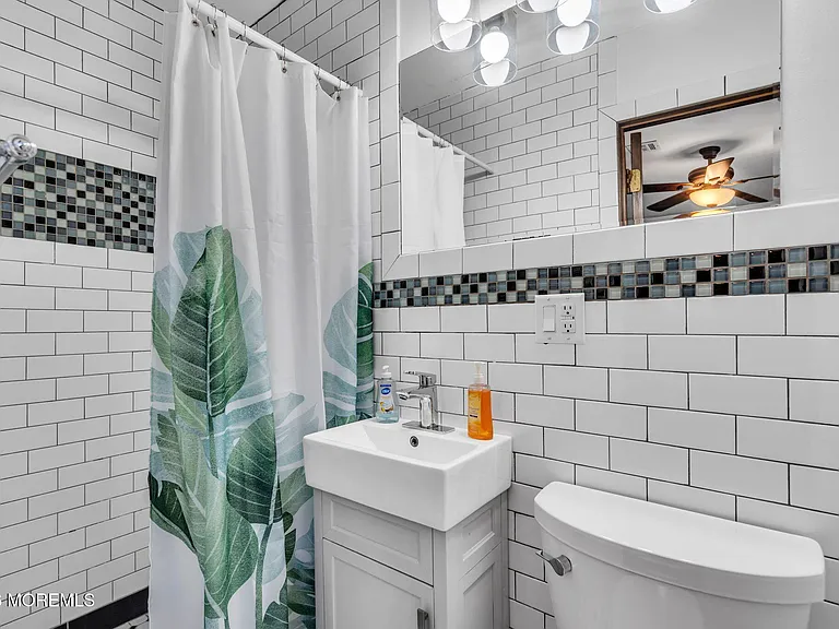 65 Grand Central Ave #2 — Photo 14