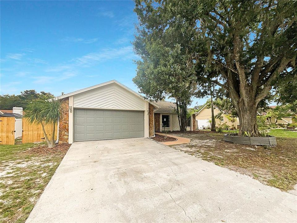 1st image of 1015 Cameo Crest Ln