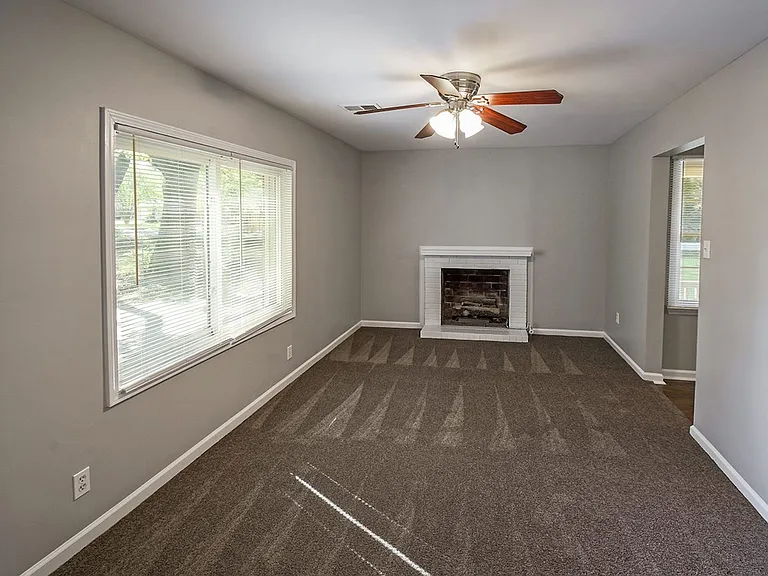 5360 Blackwell St — Photo 7