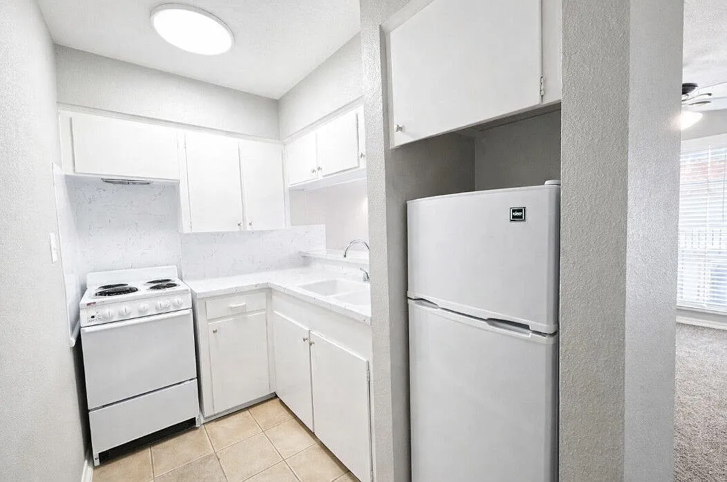 Marshall Apartments — Photo 3