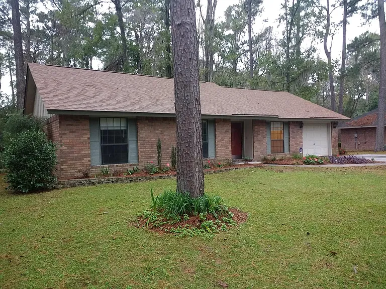 416 Floyd Cir — Photo 3