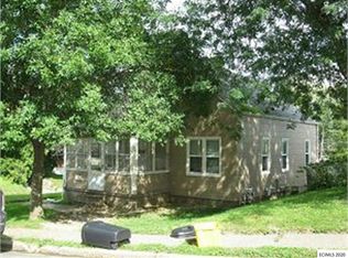 1130 Althauser Ave, Dubuque, IA 52001