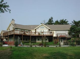 333 Carriage Dr, Portsmouth, RI 02871