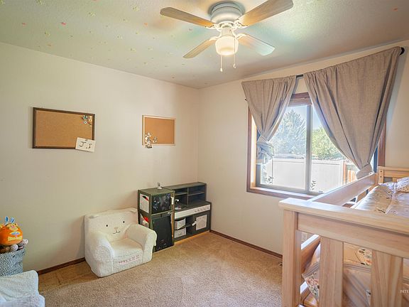 3rd image of 2711 Elizabeth Blvd