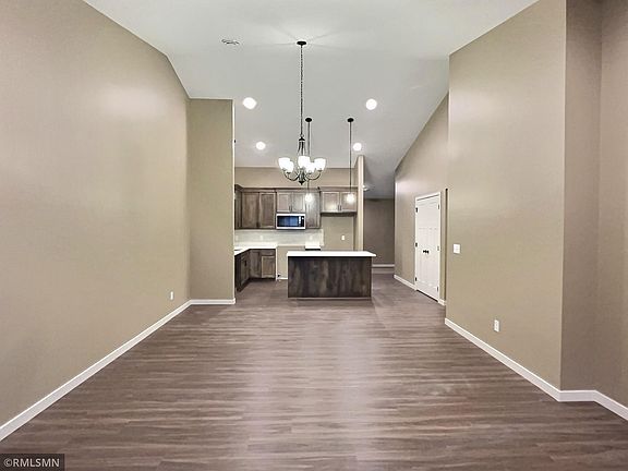 3rd image of 412 5th St S