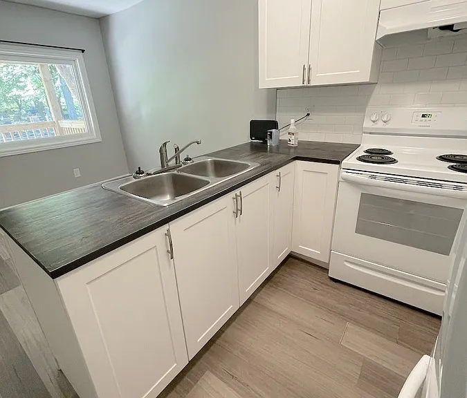 3341 Peter St #MAIN — Photo 5