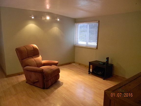 5th image of 15 Collingwood Dr