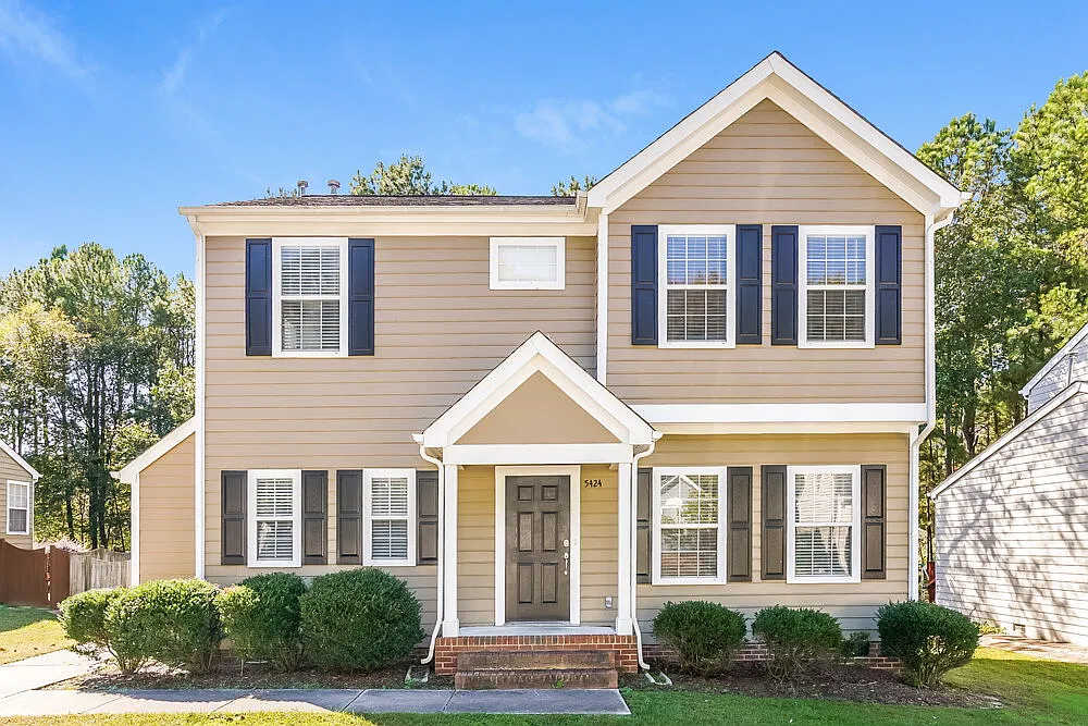 3 bed, 2.5 bath, 1576 sqft, $2,205 — Photo 1