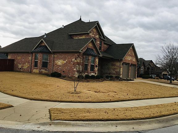 Curb side corner view