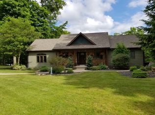 5482 McCormick Rd, Ravenna, OH 44266