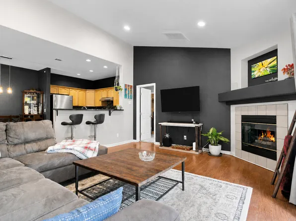 7445 S Alkire St APT 302, Littleton, CO 80127