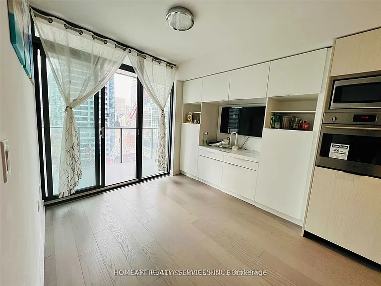 11 Wellesley St W #1309 — Photo 8