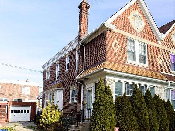 2nd image of 195 W Albemarle Ave