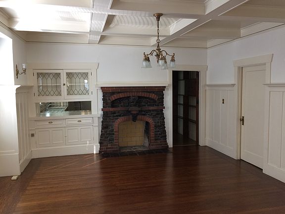 4th image of 11 Highland Ave
