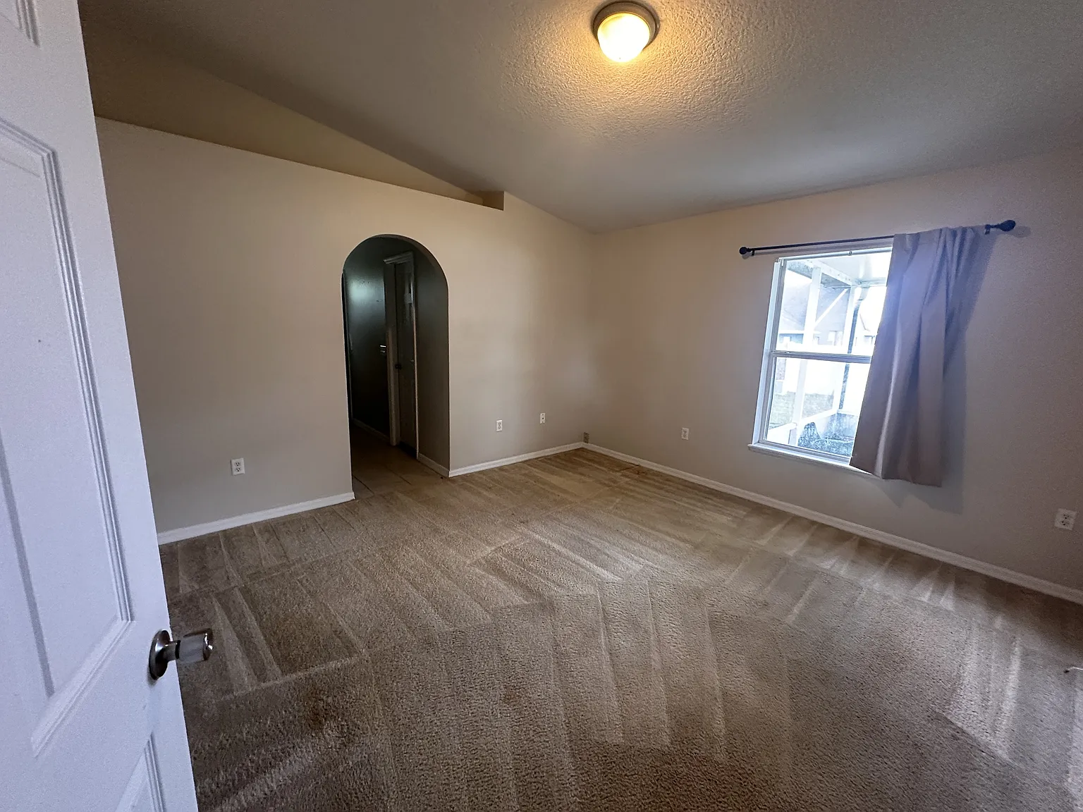 2529 SW 156th Pl - 1 — Photo 2