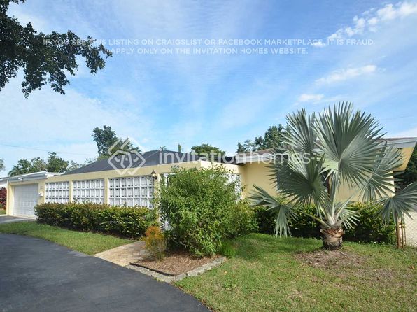 162 SW 52nd Ter