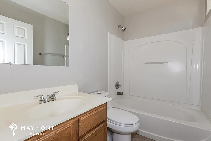 1752 W Harding Ave — Photo 9