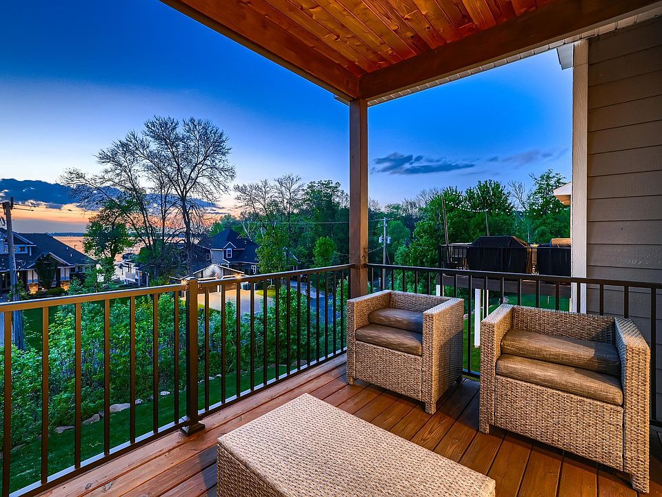 1st image of 21038 Karoline Ct N