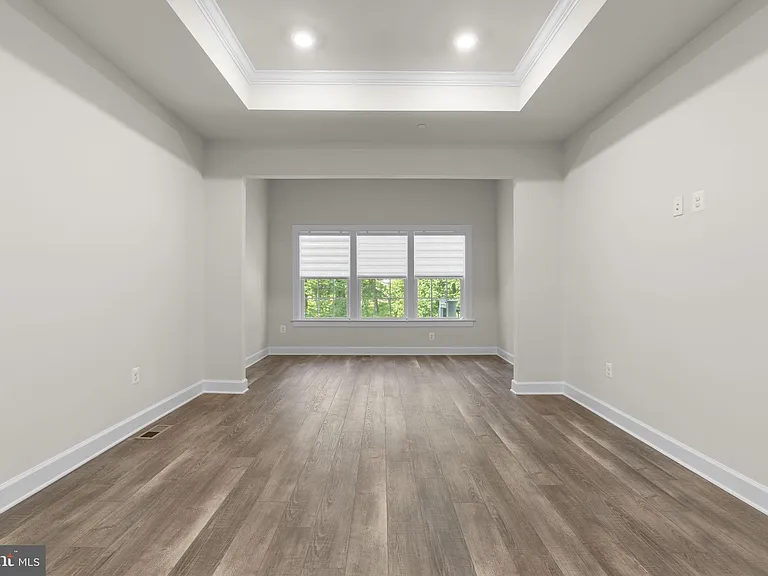 10513 Rossini Ln — Photo 16