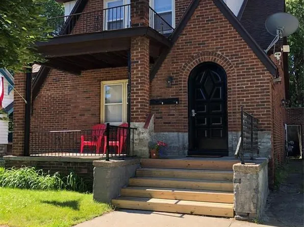 1112 Minnie St, Port Huron, MI 48060