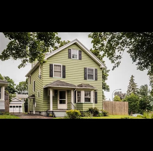 3 Furman Cres — Photo 2