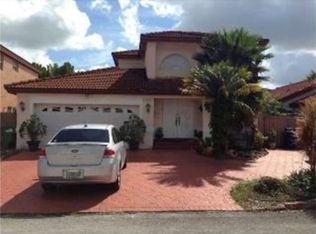19831 NW 98th St, Hialeah, FL 33015