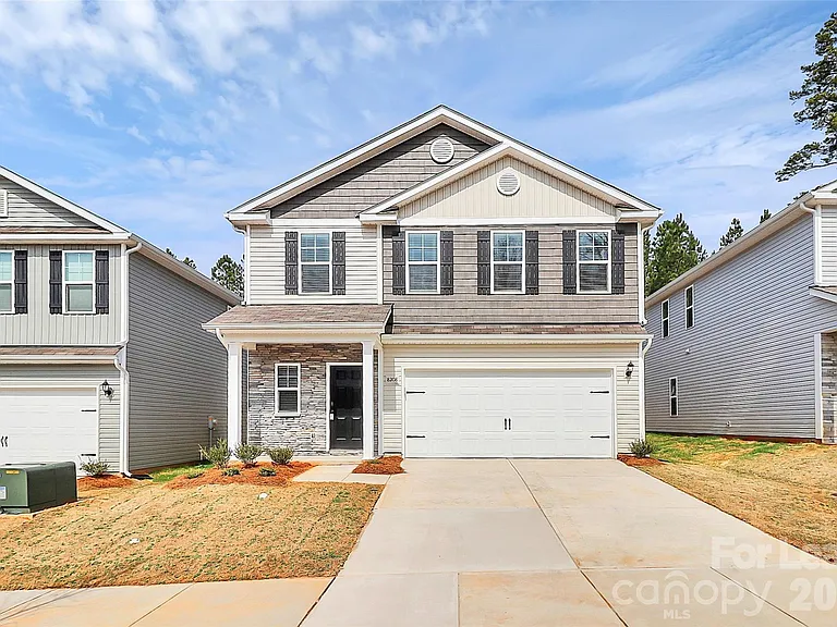 8208 Stonemere Ln — Photo 1