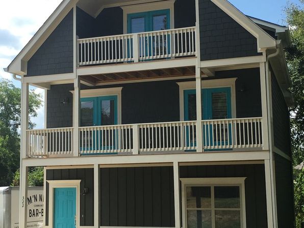 322 Carr St