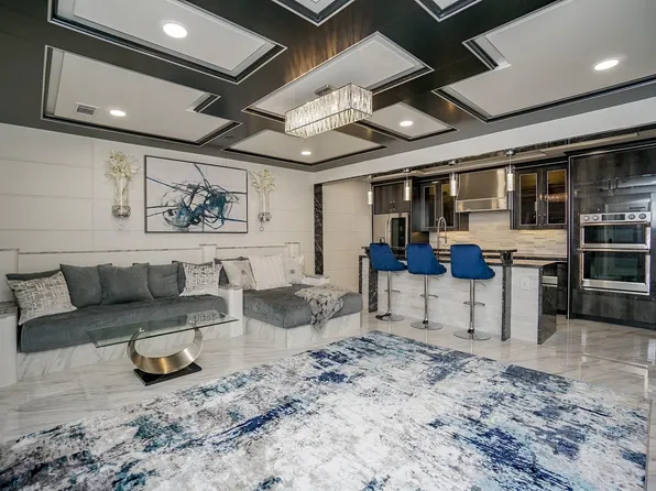 5711 Sugar Hill Dr APT 29, Houston, TX 77057