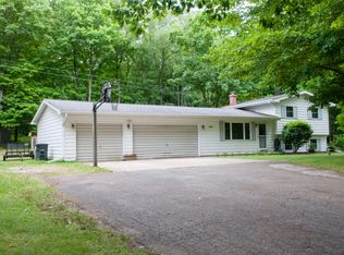 21876 Swafford Rd, Battle Creek, MI 49017