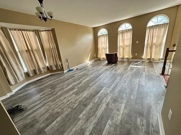 4th image of 2481 Rolling Plains Dr