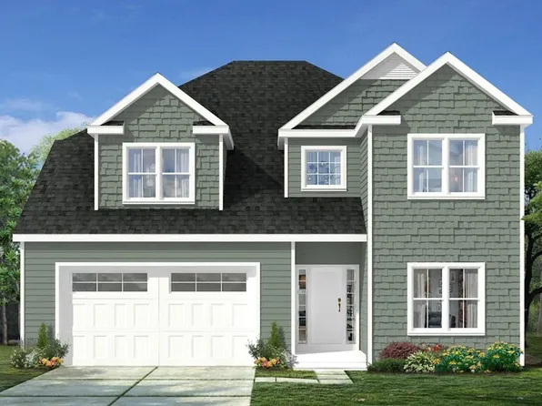 42 Manchester St, Weymouth, MA 02190