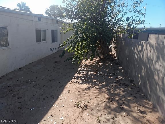4th image of 1317 Exley Ave
