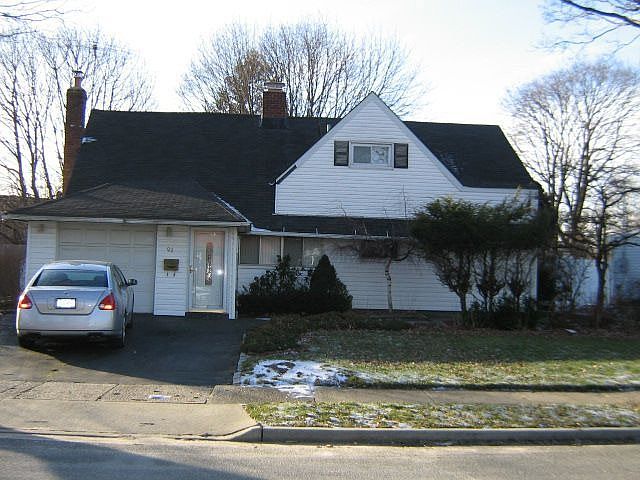 1st image of 98 Brittle Ln