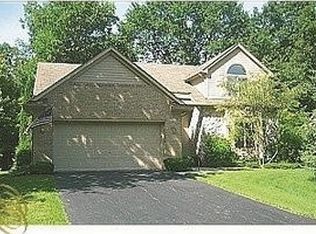 4998 Lagoons Cir, West Bloomfield, MI