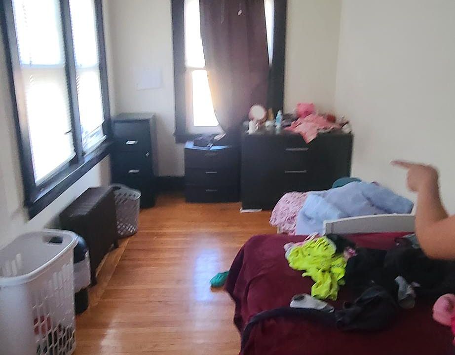 1st image of 15 Parkside Dr #2