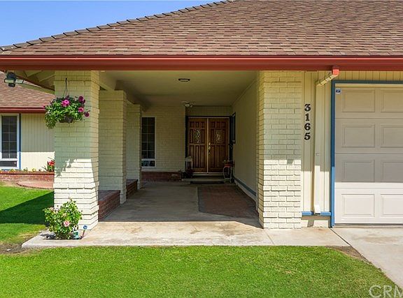 4th image of 3165 McKinley Ave